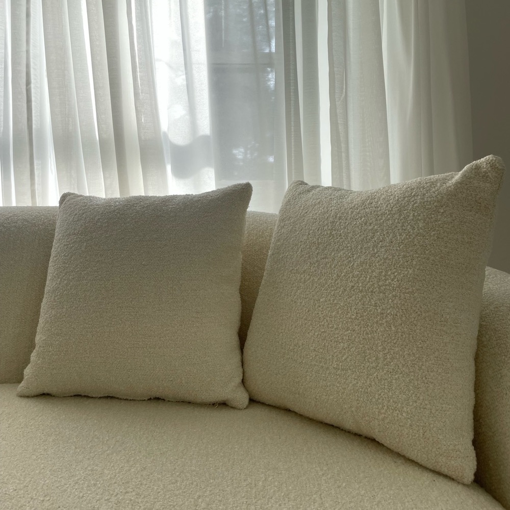 Two Sqaure White Boucle Pillows 17.5 inches x 17.5 inches - Picture 7 of 7